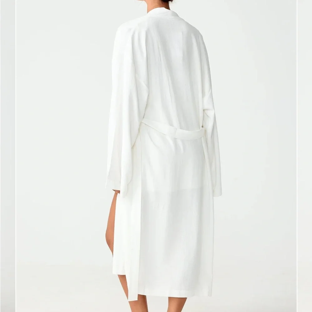 Daphne Robe (White) - Picture 2 of 4